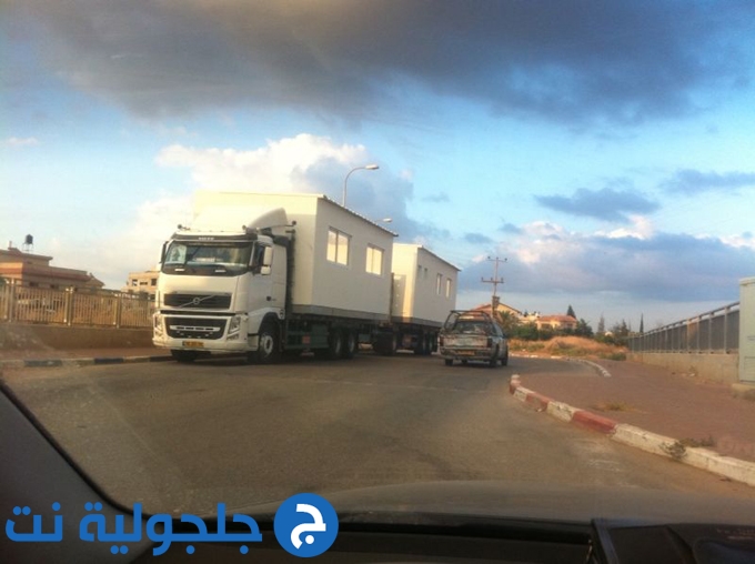 إضافة صفوف متنقلة في مدرسة أجيال